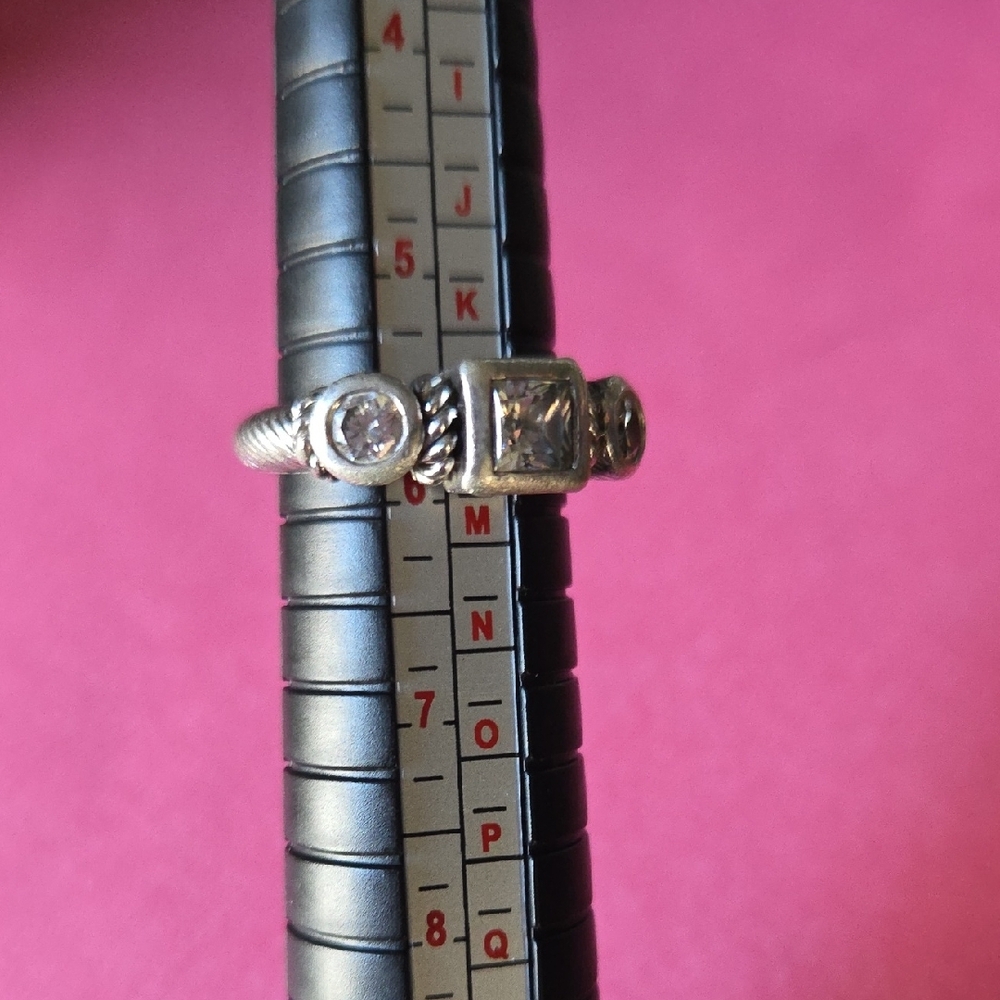 Elegant Silver Ring with CZ